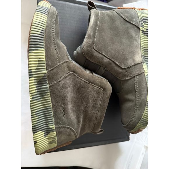NWT Sorel Women's Out N About Plus Mid Boot Rain Waterproof Green Camo Size 7 - Picture 9 of 13